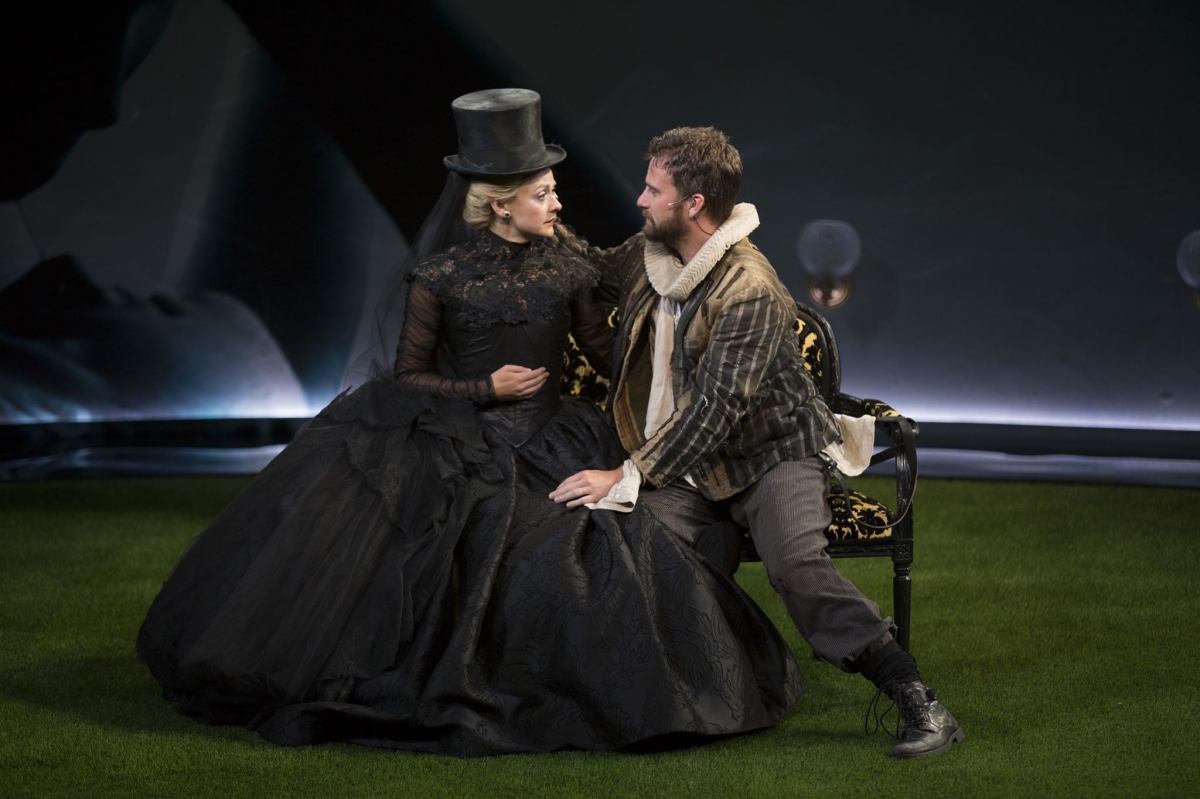 as Feste in <i>Twelfth Night</i> with Sara Topham<br />Photo: Jim Cox